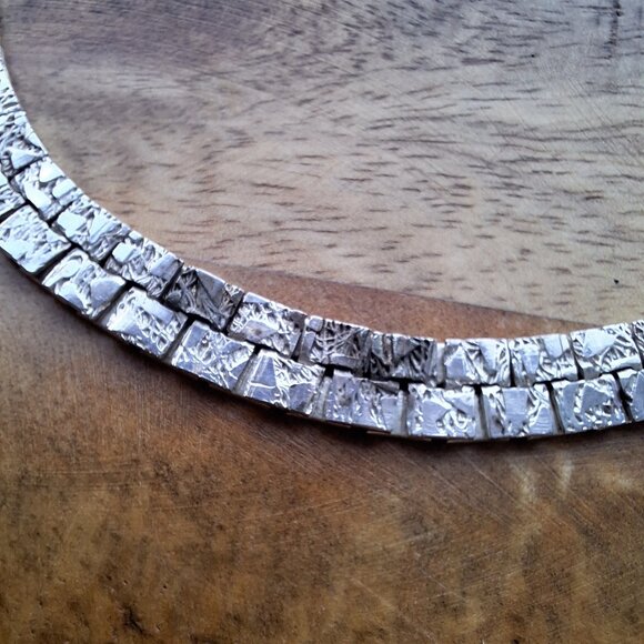 Vintage Silver Tone Textured Square Link Necklace Bracelet Set Matching - Picture 5 of 7